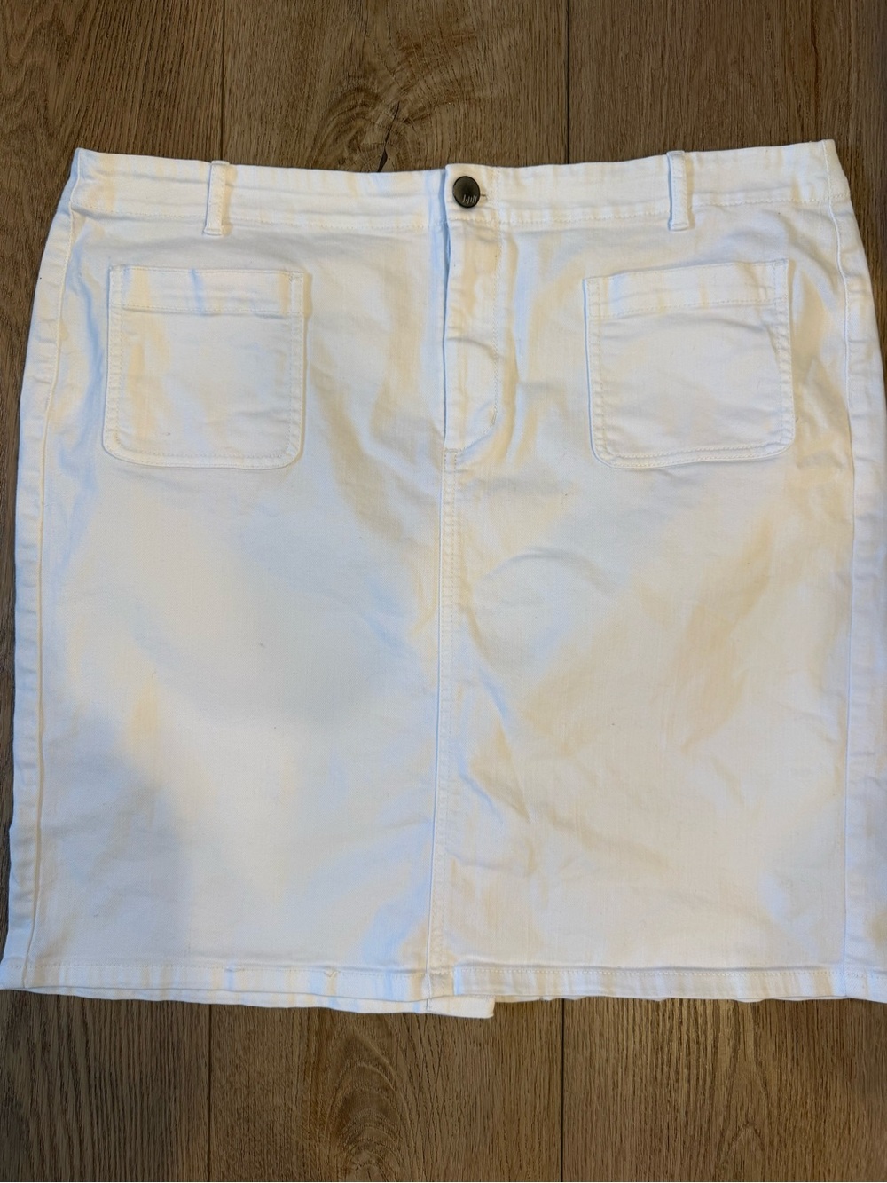 J.Jill Denim White Skirt Size 18 Stretch Utility Pocket Knee Length
